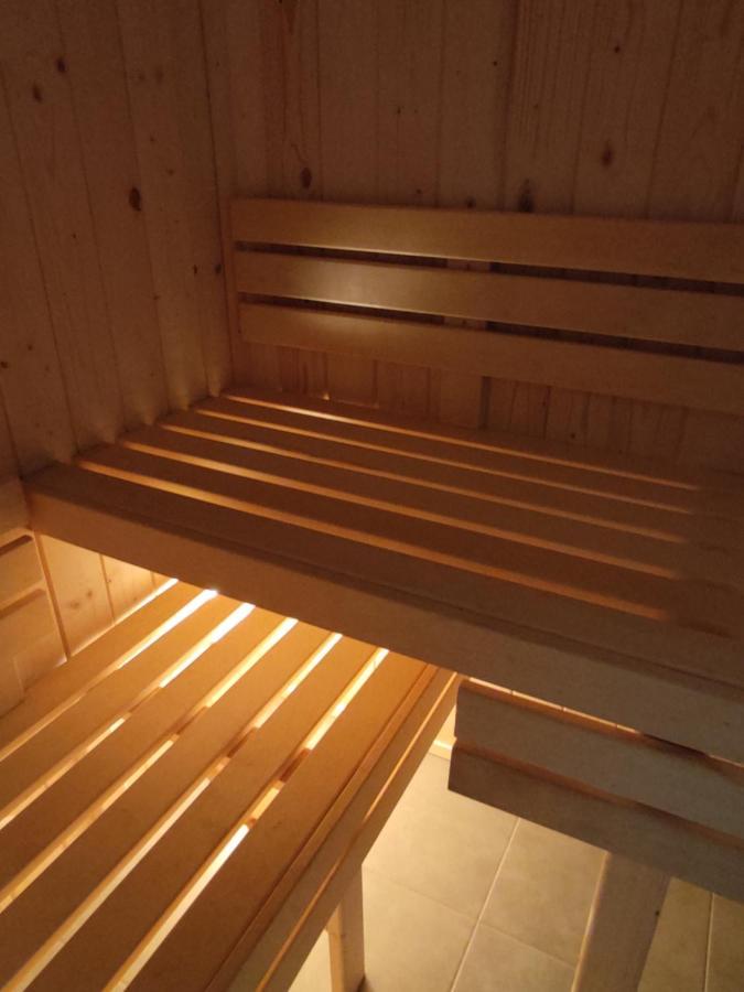 Trzy Male Drzewka Apartment Wielka Wies  Luaran gambar