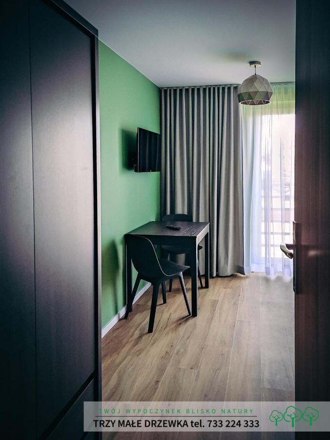 Trzy Male Drzewka Apartment Wielka Wies  Luaran gambar