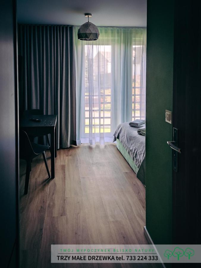 Trzy Male Drzewka Apartment Wielka Wies  Luaran gambar