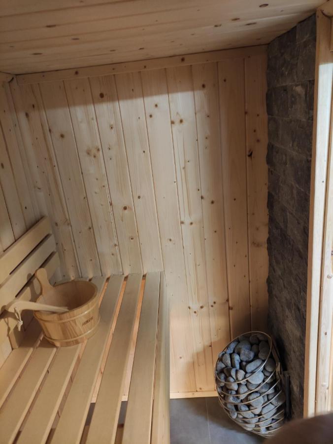 Trzy Male Drzewka Apartment Wielka Wies  Luaran gambar
